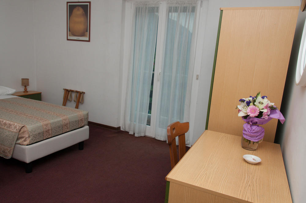 Hotel Dolomiti Левико-Терме Экстерьер фото